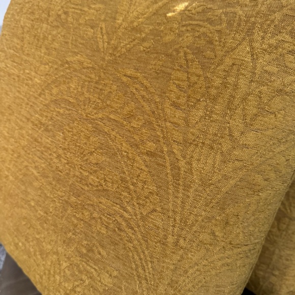 Pre-Owned Set of 2 Mustard Yellow Textured Floral Pattern Cushions/Pillows. 18" - Picture 2 of 2